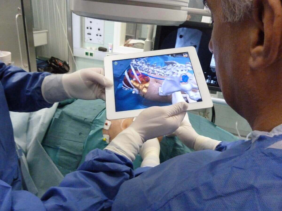 Erweiterte Realität in Chirurgie